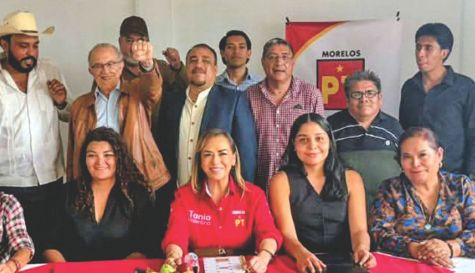 Militantes del Partido del Trabajo participaron en las sesiones académicas celebradas en el municipio de Ocuituco.