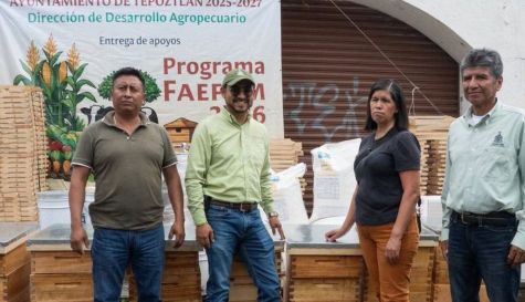 La entrega de insumos busca evitar el colapso de las colonias de abejas durante el periodo crítico de sequía y baja floración en el municipio.