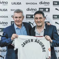 Abre Javier Aguirre la puerta a fichajes mexicanos en el Valencia