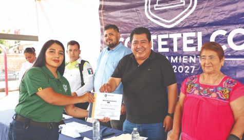 Mototaxistas de Coatetelco reciben capacitación para mejorar servicio