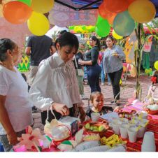 La comunidad escolar degustó platillos derivados del maíz y reconoció la labor campesina.
