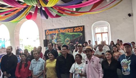 Ayuntamiento de Yautepec entrega apoyos y credenciales a confeccionistas del traje de chinelo