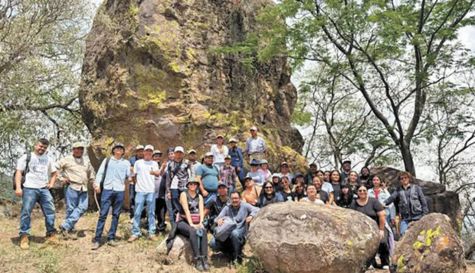 Universitarios exploran la comunidad indígena de La Tigra en Puente de Ixtla