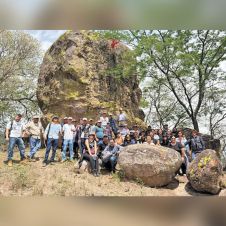 Universitarios exploran la comunidad indígena de La Tigra en Puente de Ixtla