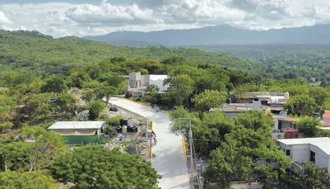 Ayuntamiento de Xochitepec entrega pavimentación de la calle Mirador