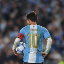 Los mejores memes de la despedida de Lionel Messi en el Monumental