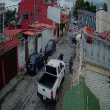 Robo de camioneta en Cuernavaca: Conductor escapa en Flores Magón