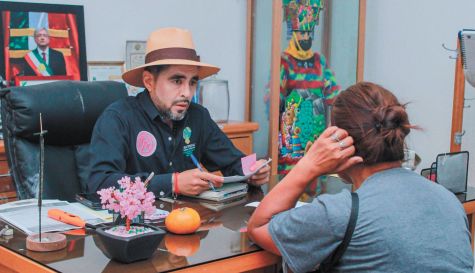 Eder Alonso atiende solicitudes y trámites de ciudadanos en Yautepec