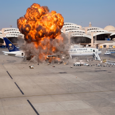 Ataques al aeropuerto de Riad dejan 14 muertos y cientos de heridos Ataques al aeropuerto de Riad dejan 14 muertos y cientos de heridos