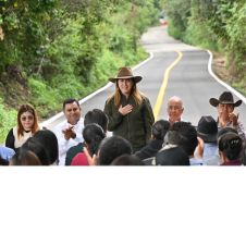 Margarita González Saravia en Temoac