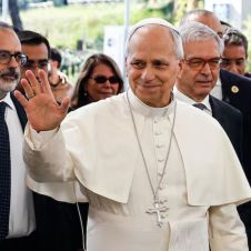 Confirman cáncer de pulmón del Papa León XIV