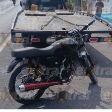 Sujeto detenido con moto robada Sujeto detenido con moto robada