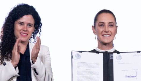 Claudia Sheinbaum fima decreto para proteger a los niños