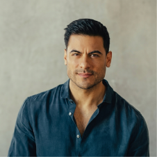 Carlos Rivera será operado de las cuerdas vocales en noviembre