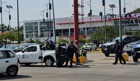 Motociclista evita asalto en Jiutepec y termina lesionado