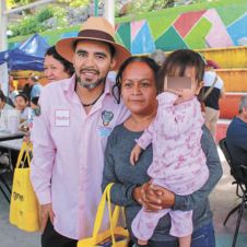 Audiencia ciudadana en Yautepec: llevan apoyos y pan barato