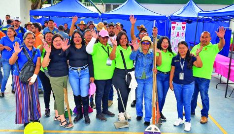 Servicios de salud en Temixco: Llevan médicos y fumigación a colonias
