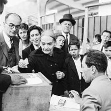 17 de octubre: 73 años del reconocimiento del voto femenino en México