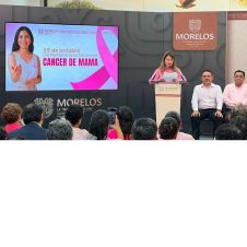 Autoridades encabezaron un encuentro para apoyar de manera directa a mujeres que han enfrentado este padecimiento.
