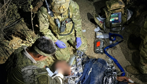 Rescatan en helicóptero a migrante con problemas respiratorios en Arizona