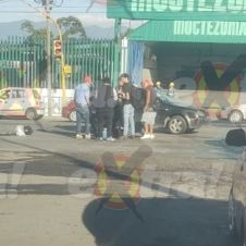 Accidente entre motocicleta y auto en Jiutepec deja una mujer lesionada