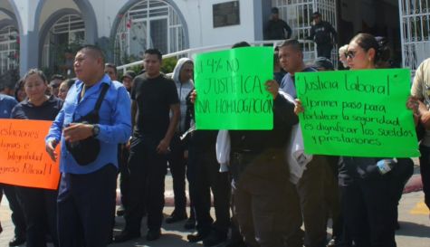 Policías protestan por salarios en Jiutepec