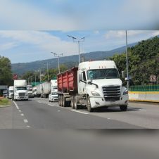 Paro de transportistas en Morelos el 26 de octubre: denuncian cobros de 120 mil pesos Paro de transportistas en Morelos el 26 de octubre: denuncian cobros de 120 mil pesos