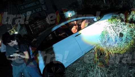 Accidente en Tlayecac, Ayala: auto sale de carretera y deja dos lesionados