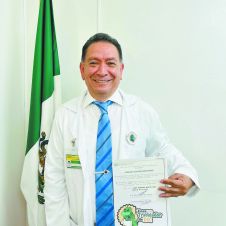 Cidronio Albavera Hernández: Los retos de la medicina en el IMSS