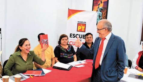 Tania Valentina encabeza curso de capacitación del PT en Morelos