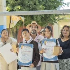 Reconocimiento a su dedicación: Premian a alumnos en Cocoyoc