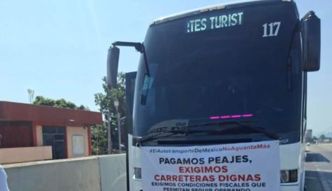 Transportistas retiran bloqueos en todo el país