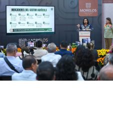 La mandataria estatal destacó que actualmente más de 100 mil morelenses trabajan en el sector agropecuario