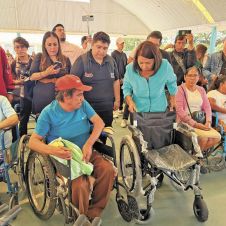 Entregan aparatos funcionales gratuitos a 31 habitantes de Jojutla Entregan aparatos funcionales gratuitos a 31 habitantes de Jojutla