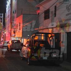 Atacados a balazos dos taxistas en avenida Insurgentes de Cuautla