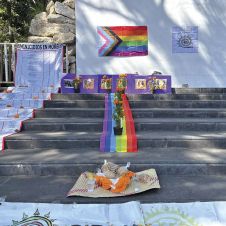 Instalan ofrenda por víctimas de feminicidio en Cuernavaca