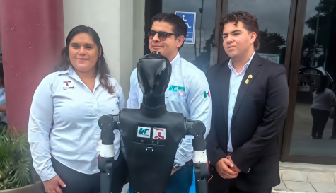JOVENES CONSTRUYEN ROBOT