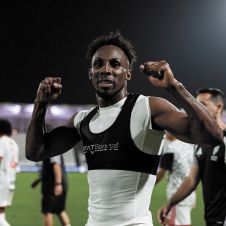 Julián Quiñones brilla con gol y dos asistencias en Arabia Saudita