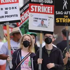 Acuerdo Tentativo para Poner Fin a la Huelga de Guionistas de Hollywood