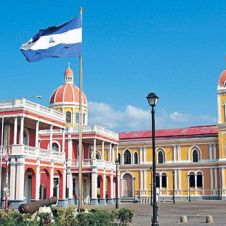Nicaragua-Plaza_de_la_Independencia_de_Granada-040520.jpg