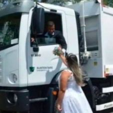 camion-basura-foto-boda-080621.jpg