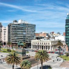 uruguay-pasaporte-ddm-080620.jpg