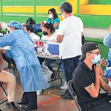 Vacunación-en-Cuautla-220721.jpg