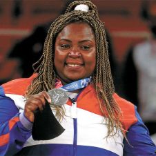3-Idalys-Ortiz-cubana-medalla-310721.jpg