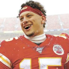 Mahomes-090720.jpg
