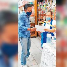 Al comercio. La autoridad municipal ofrece al comercio establecido ampliación de plazo y descuentos para la regularización.