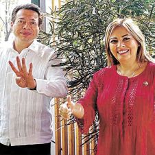 Respalda Lucía Meza a diputado Mario Delgado para dirigencia de Morena