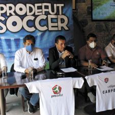 Presentación. Los organizadores dieron todos los pormenores del torneo.