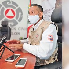 Enrique Clement,  Protección Civil