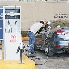 Cae sujeto que defraudaba con documentos de la verificación en Morelos